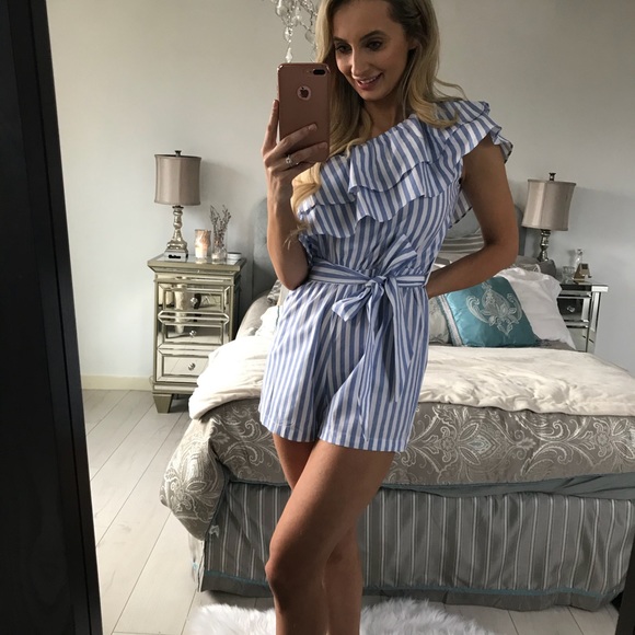 One Shoulder Ruffles Stripped Romper/Jumper - Picture 2 of 8